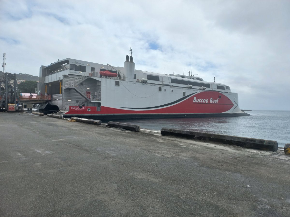 Trajek Bucoo Reef