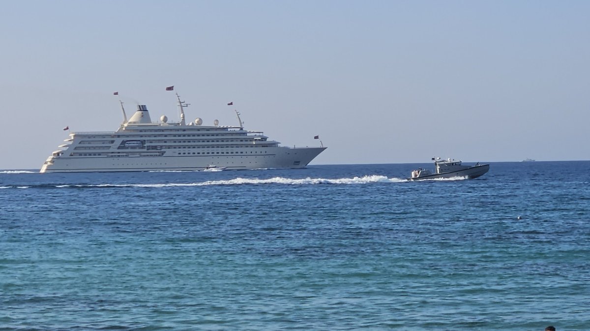 A zase projíždí sultán