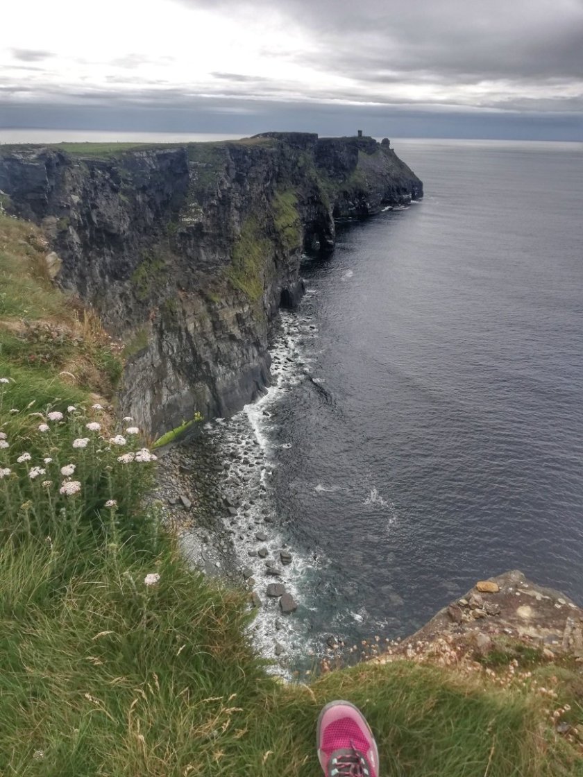 Mohérské útesy a v pozadí Hag´s Head