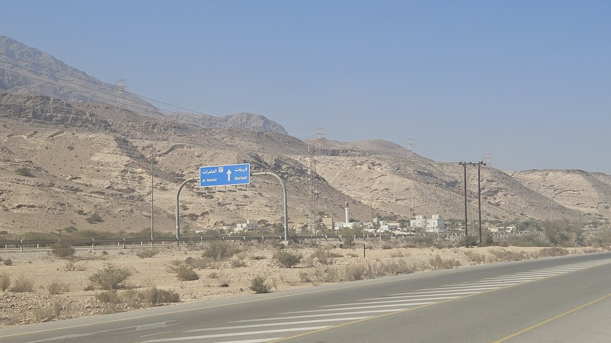 Dálnice pustou krajinou