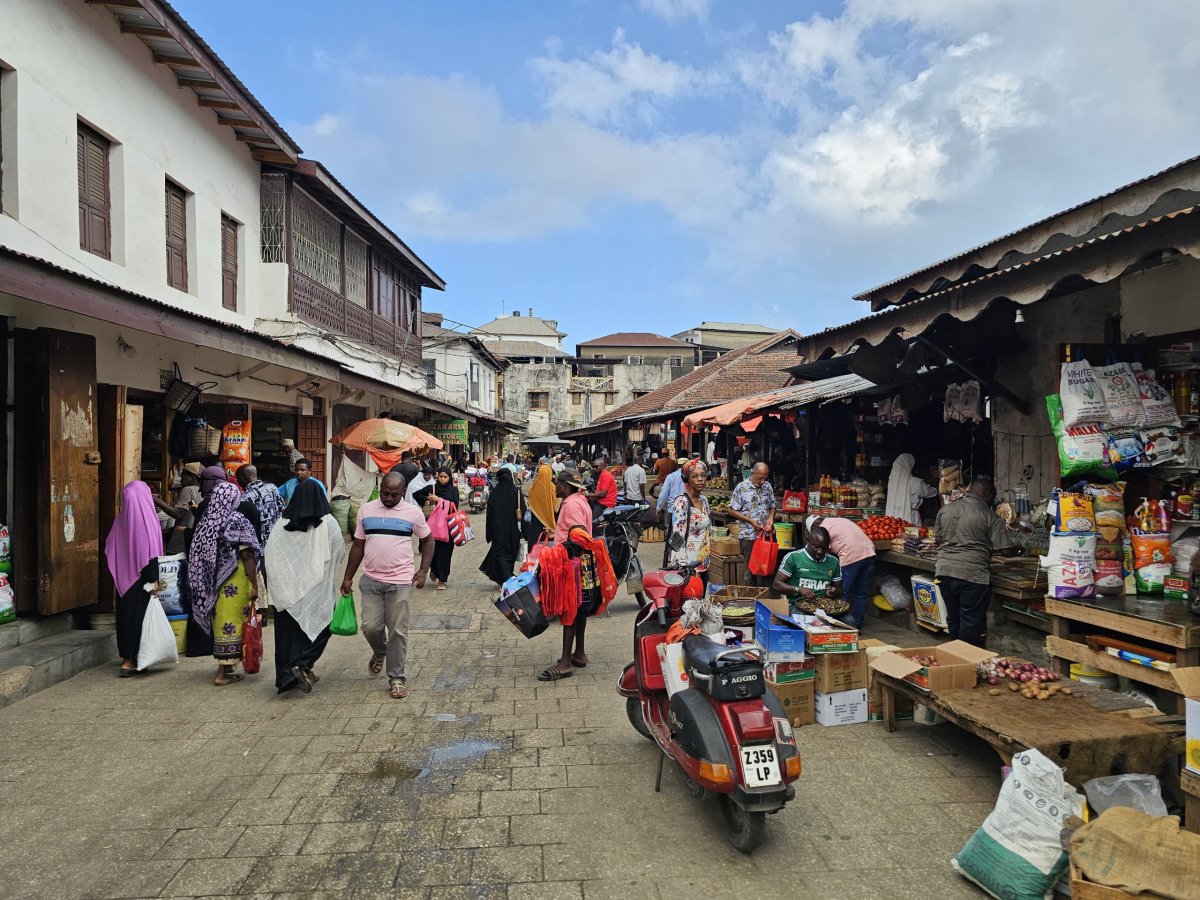 Darajani Souk, prodej potravin