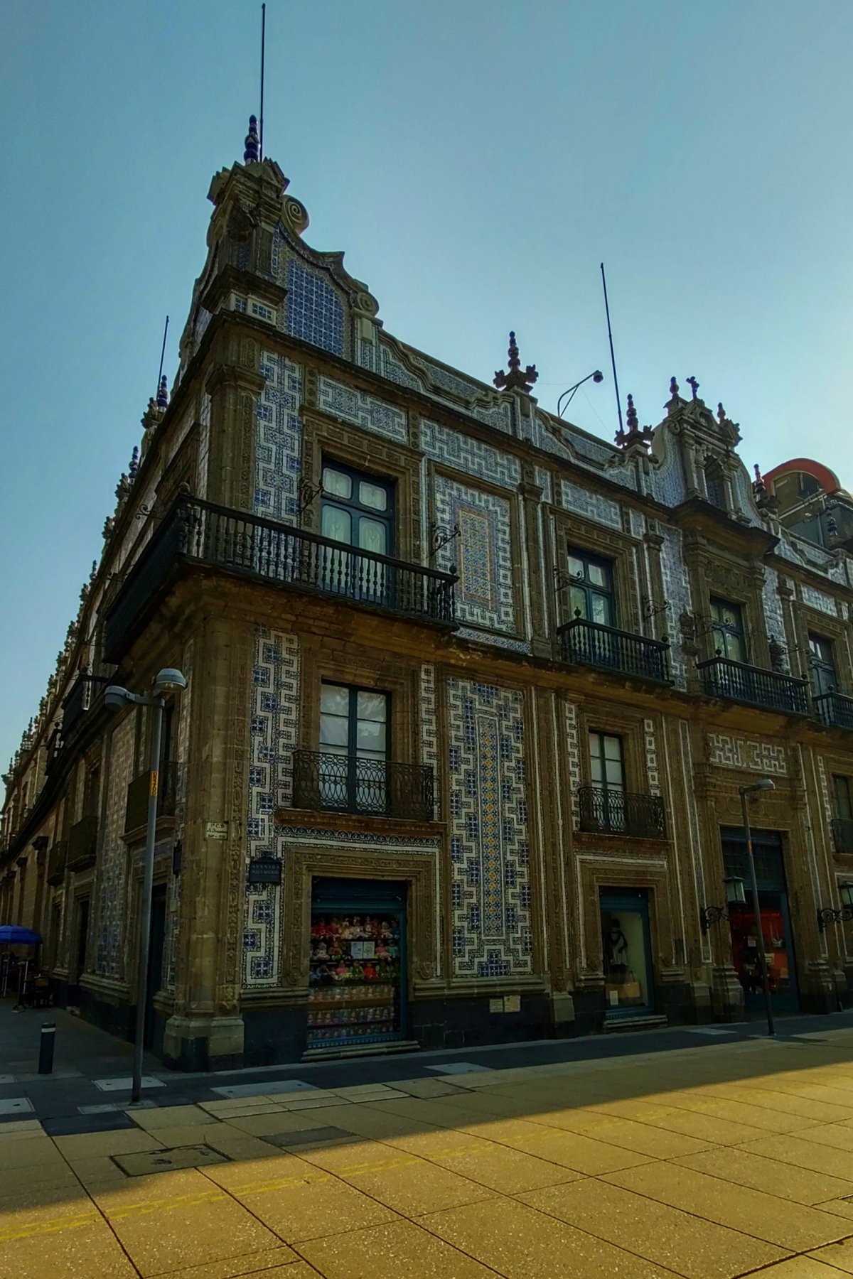Casa de los Azulejos