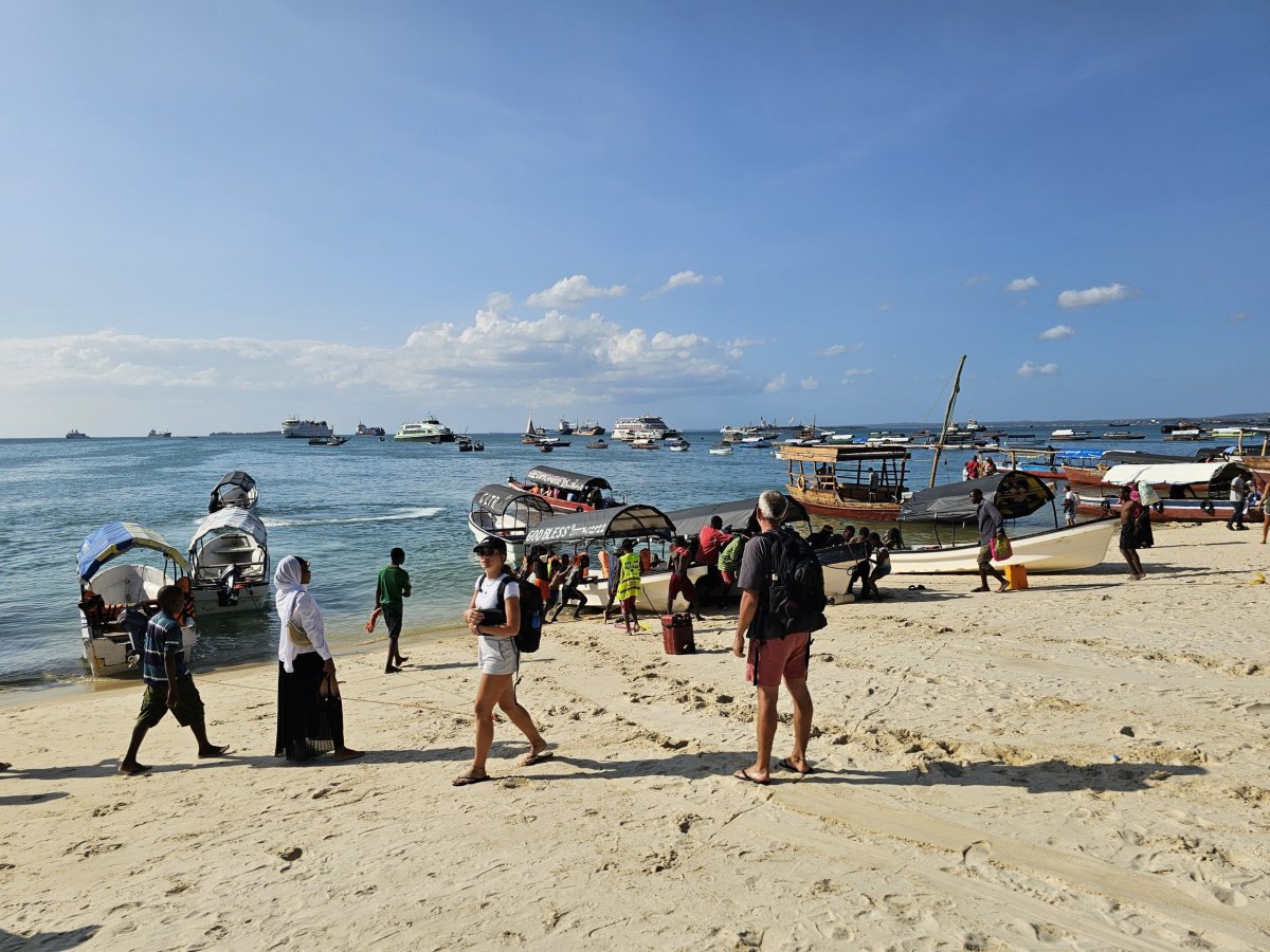 Plavby na Prison Island a Nakupenda Sandbank