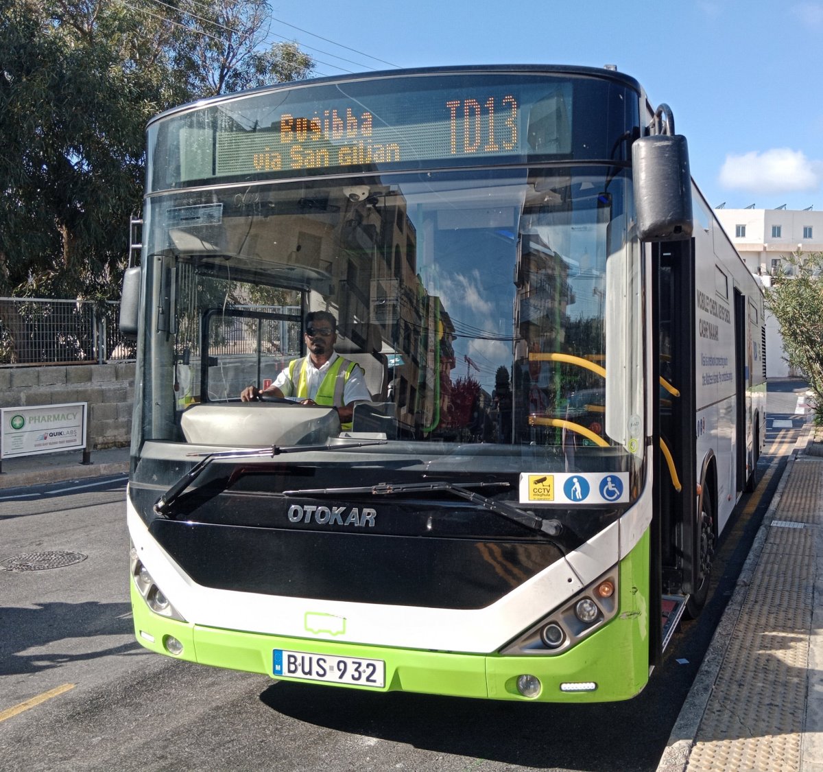Buggiba,Maltský autobus