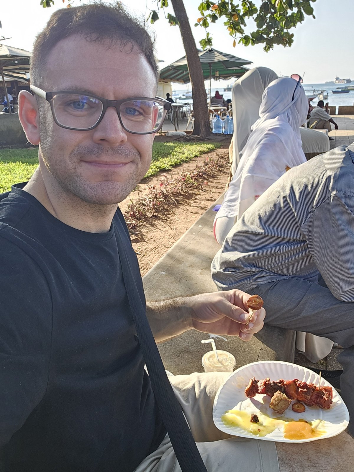 Já při večeři v parku Forodhani