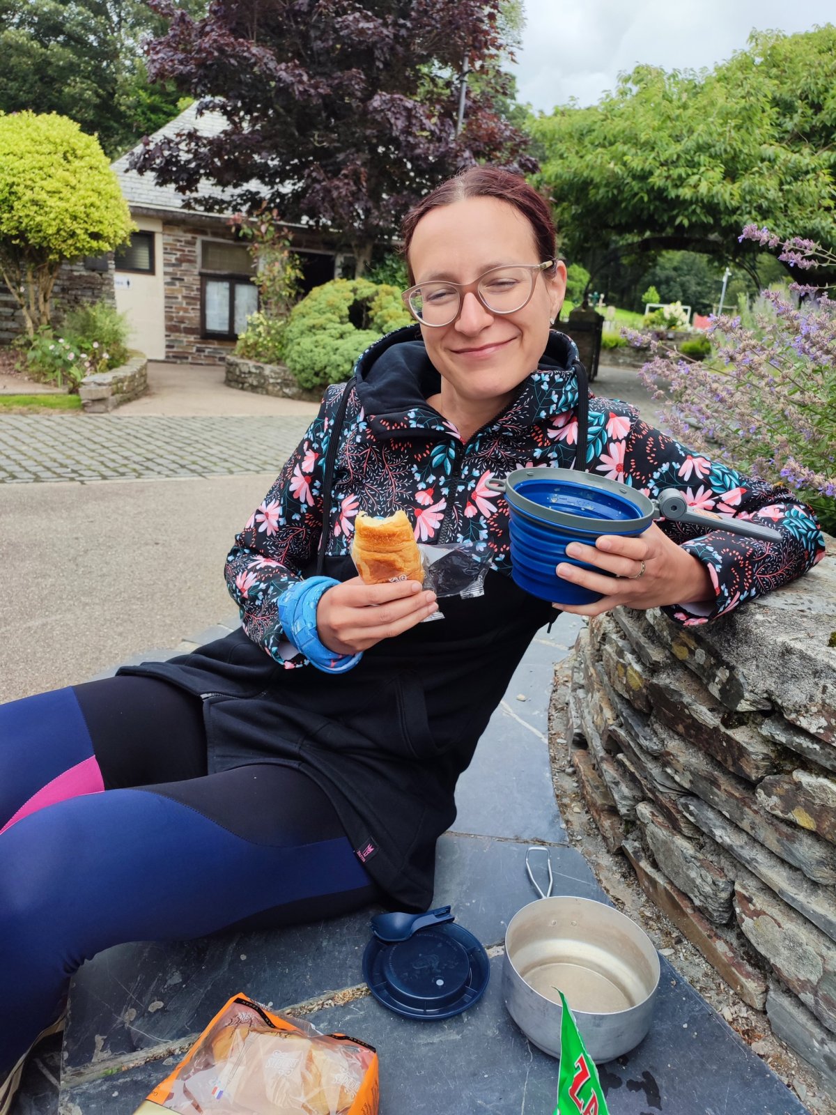 Toulavé kafe v Camelfordu