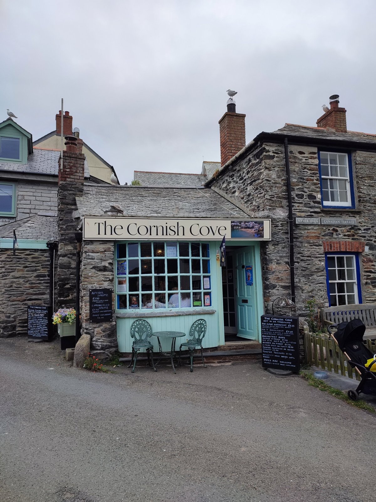 Nejmenší a nejstylovější Tea house v Port Isaac
