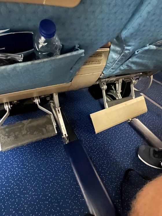 I semtam něco během letu upadlo...