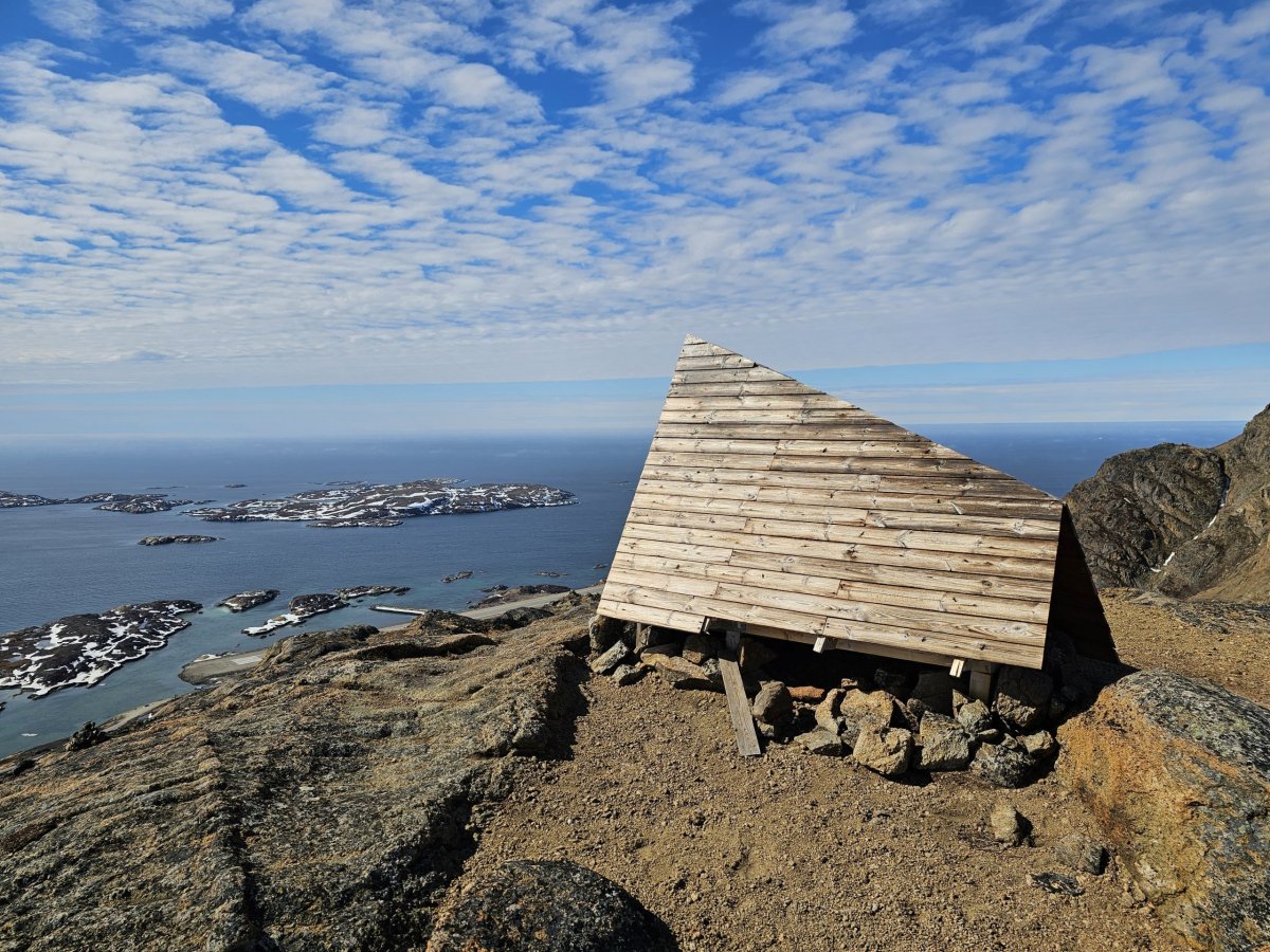 Přístřešek v polovině cesty