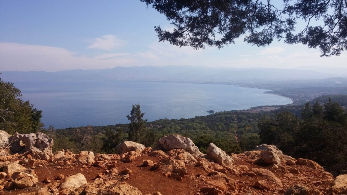 Stoupáme nad Bath of Afrodite