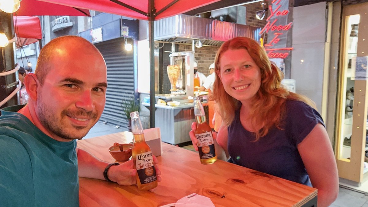 Dva spálený xichtíky a Corona