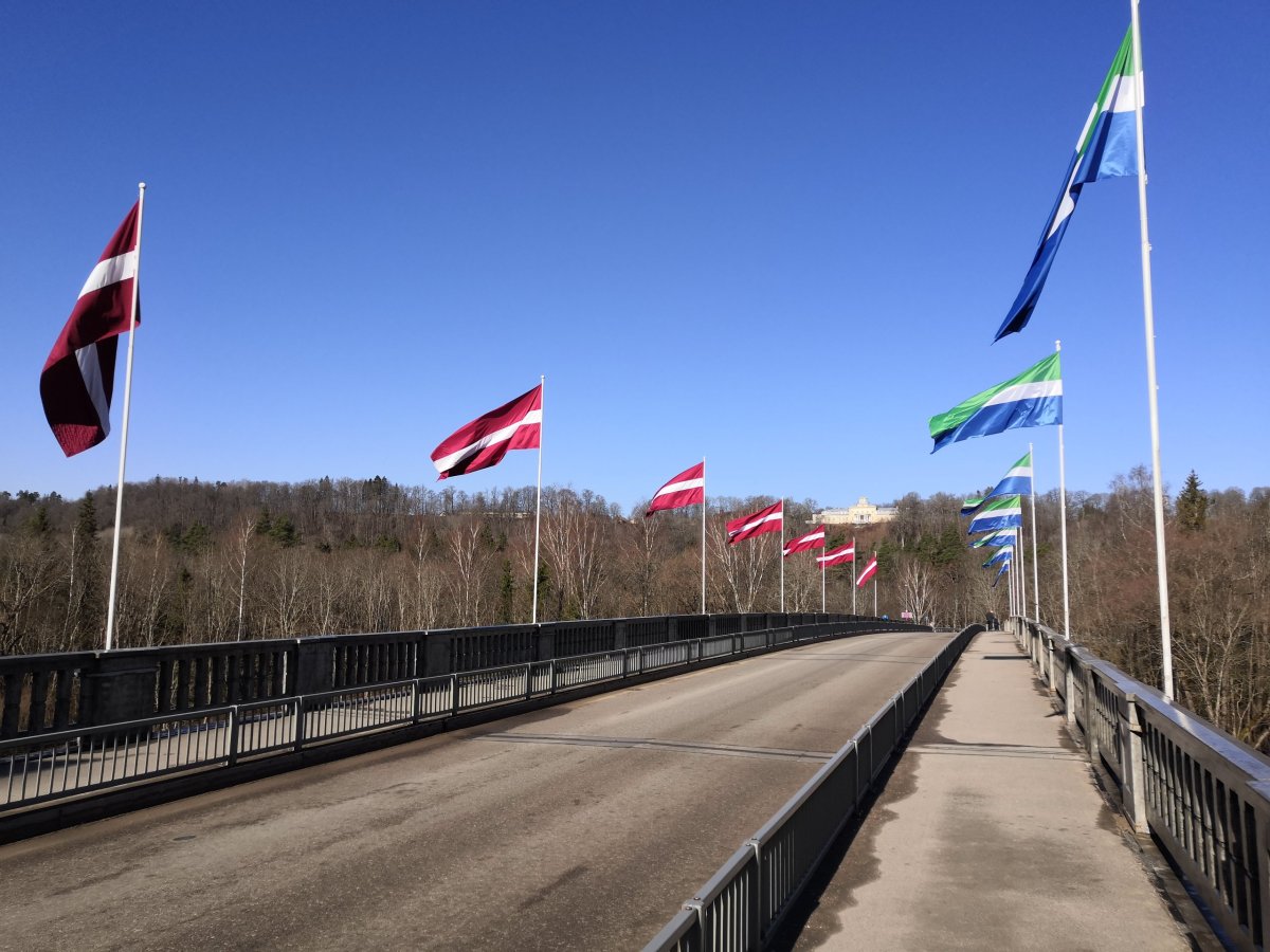 Most přes řeku Gauju