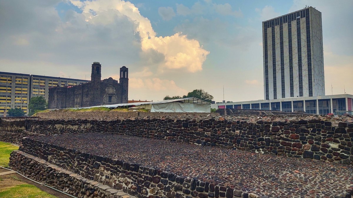 Náměstí tří kultur