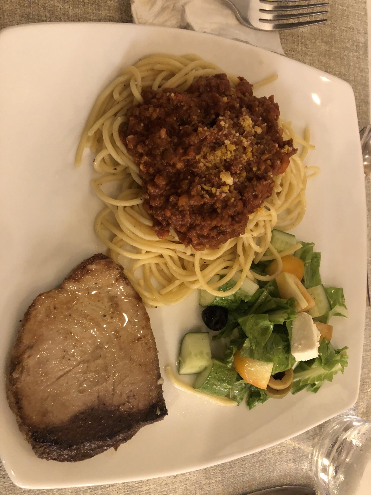 Hlavní chod u večeře