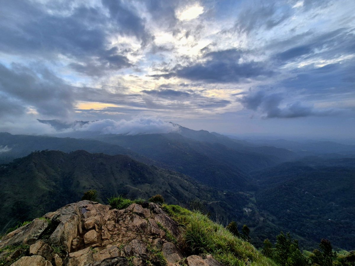 Východ slunce z Ella Rock