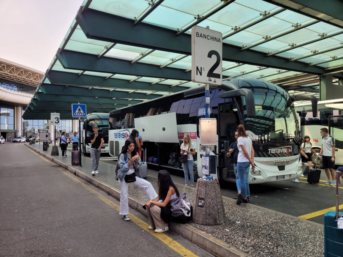 Zastávky autobusů směr Milán