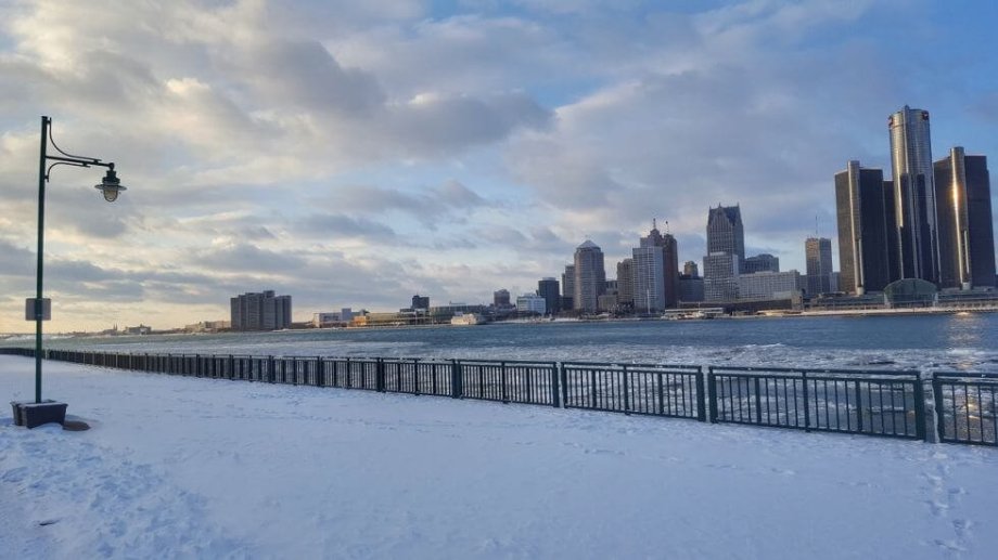 Tam je Detroit. Windsor, ON