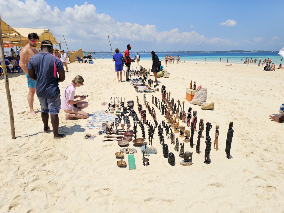 Prodej suvenýrů na Nakupenda Sandbank