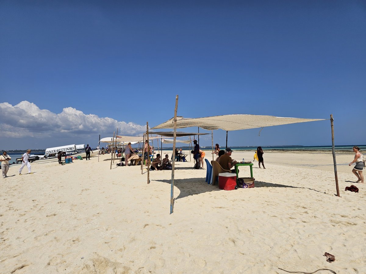 Nakupenda Sandbank