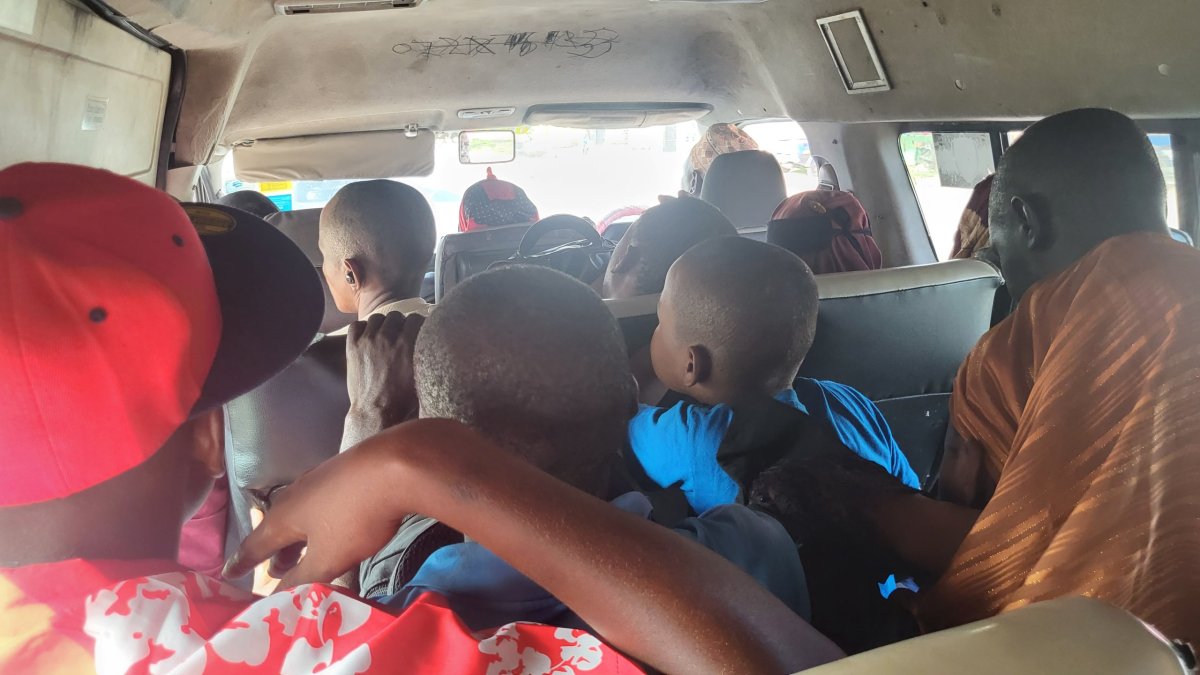 5. dopravní prostředek = matatu do Ukundy