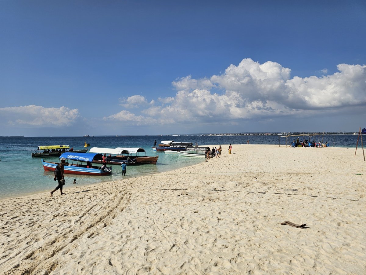 Nakupenda Sandbank