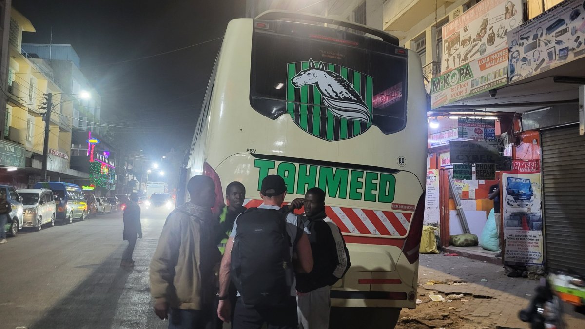 Náš vybraný bus Tahmeed