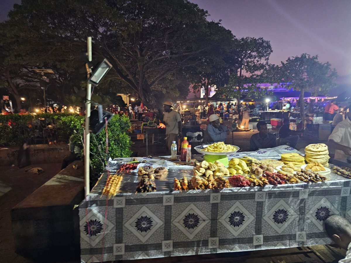 Noční trh Forodhani