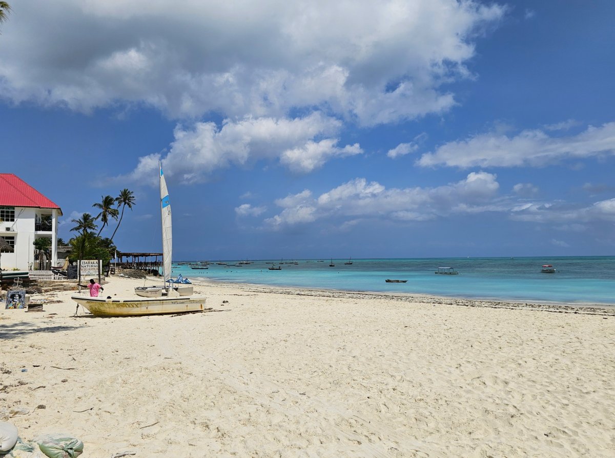 Nungwi, Maisha Beach