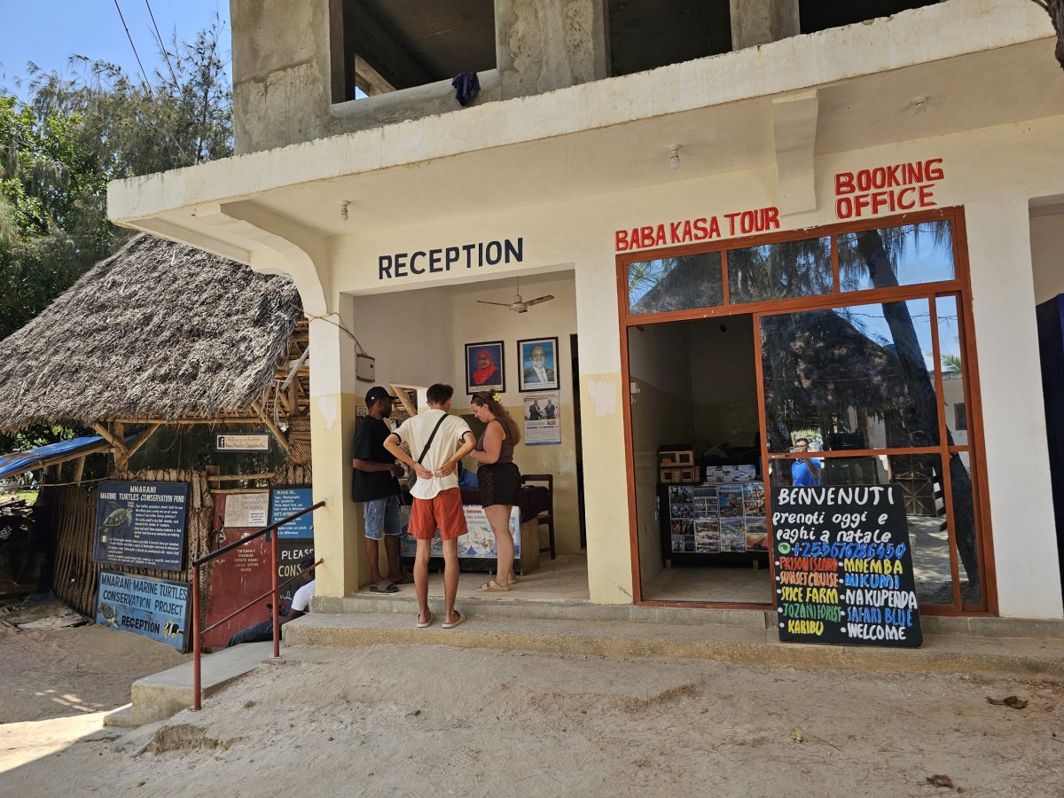 Nungwi, Mnarani Aquarium