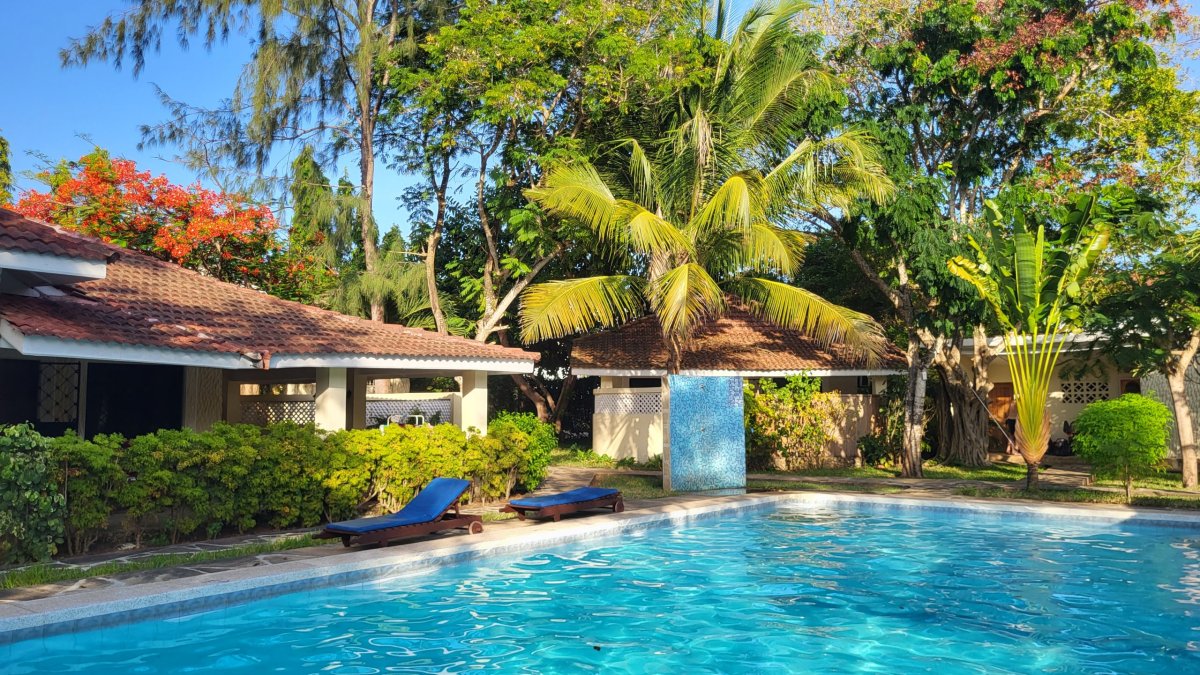 Diani Cottages