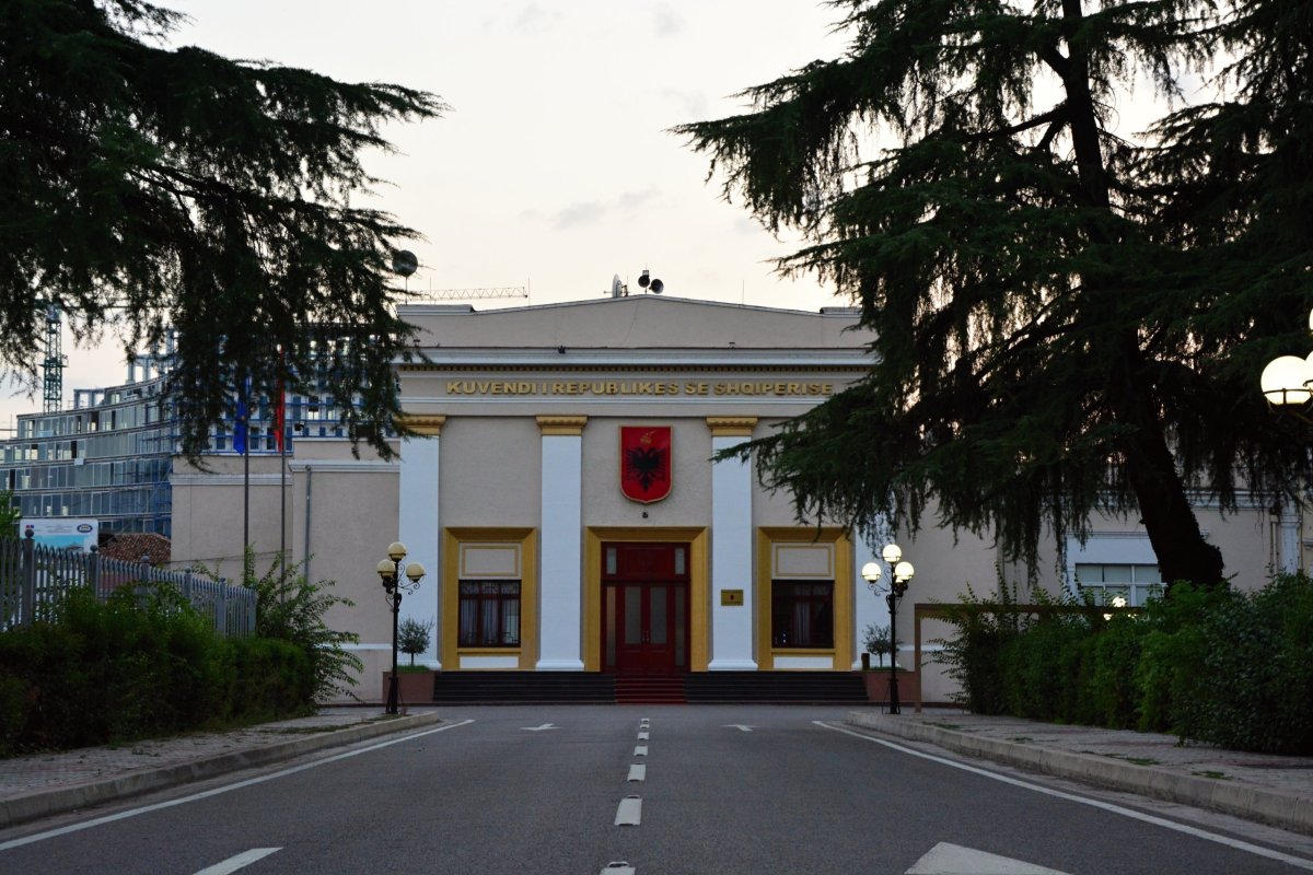 Parlament Albánie