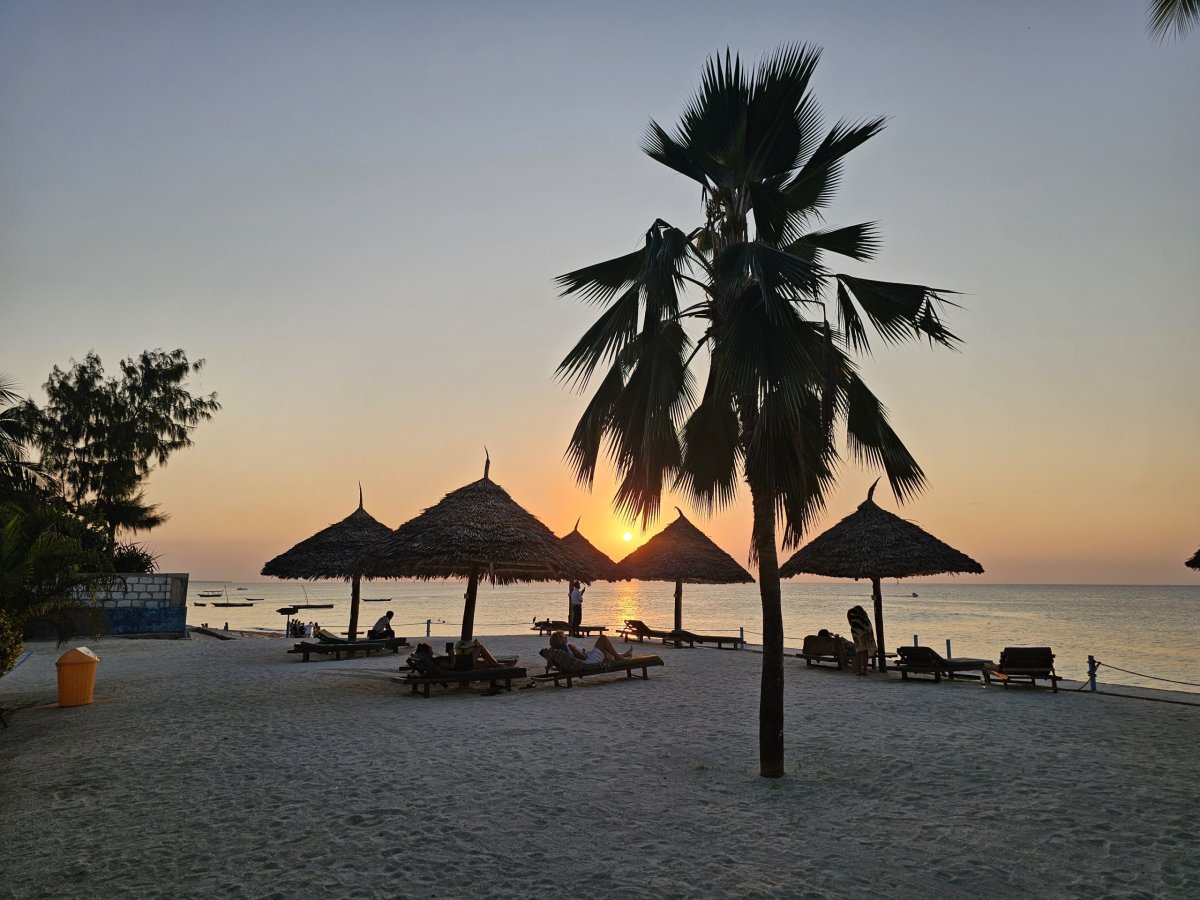 Západ slunce v Nungwi