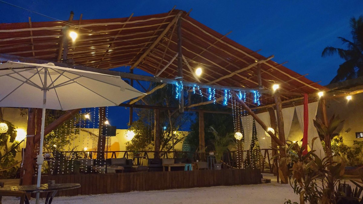 Odpočinková zóna při večeru