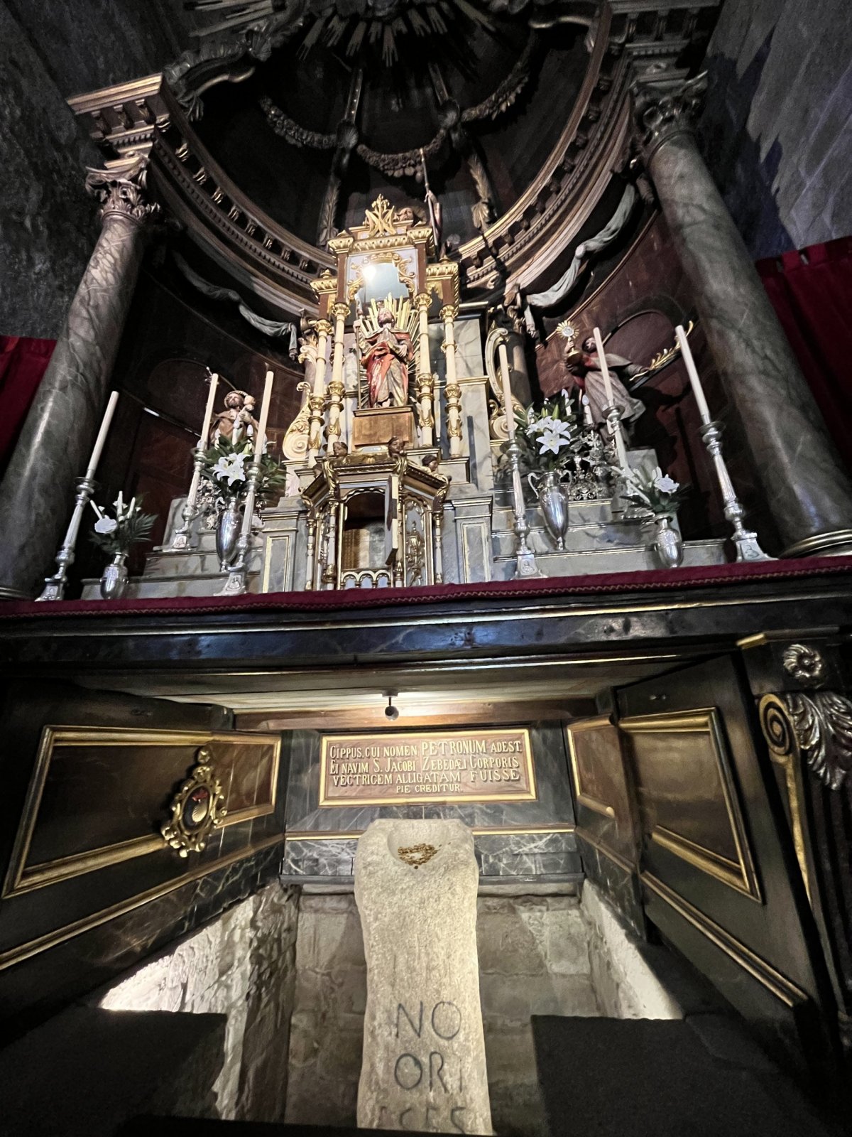 Kostel Santiago de Padrón a místo, kde byly ostatky Sv. Jakuba, než je dopravili do Santiago de Compostela