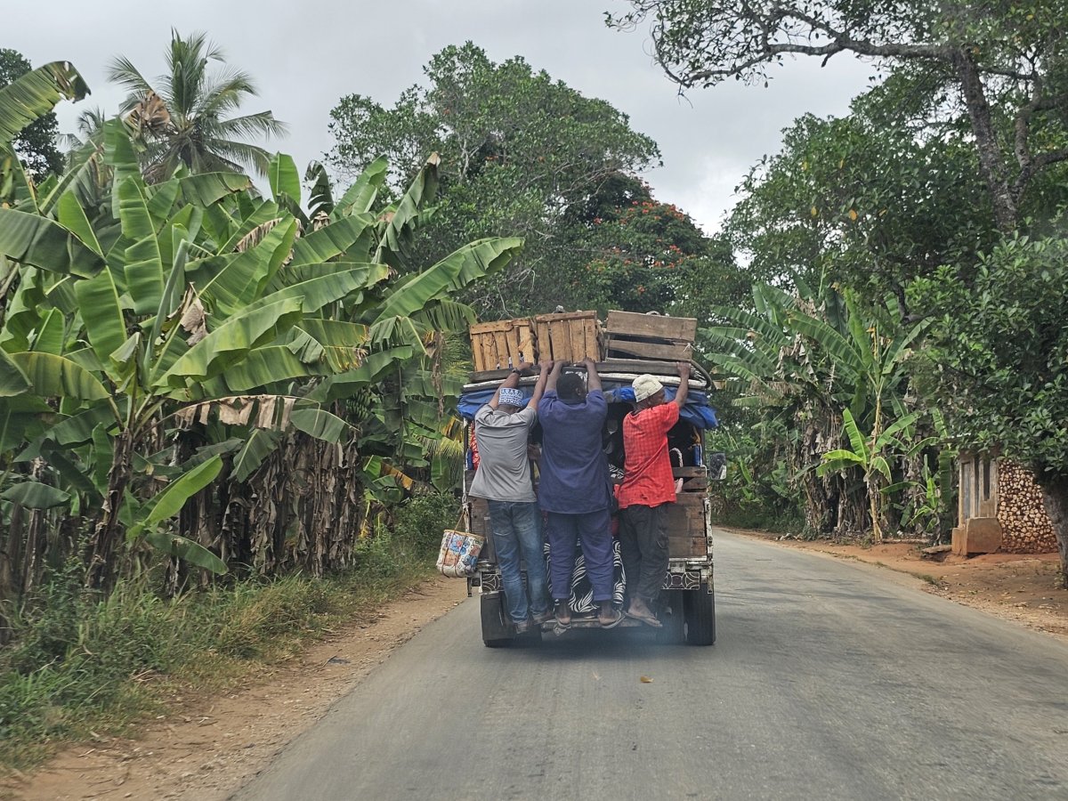 Starý autobus dala dala