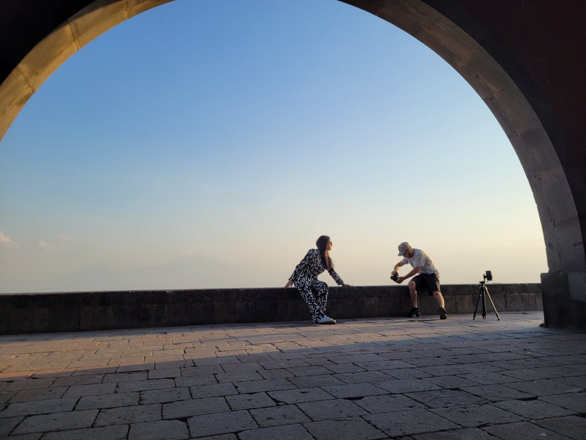 "celebrita"? na Charent's Arch