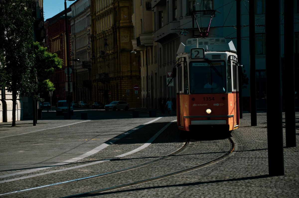 Ikonické budapešťské tramvaje jsou neskutečně fotogenické.