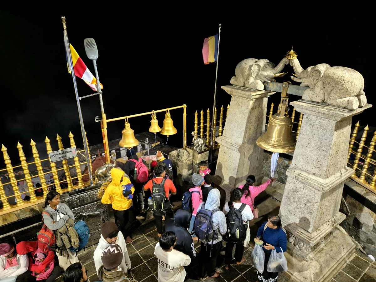 Zvon na vrcholu hory