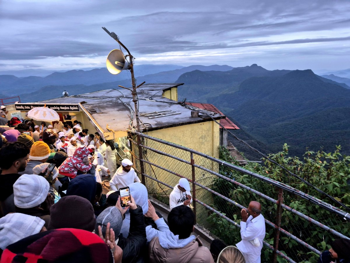 Bohoslužba při východu slunce