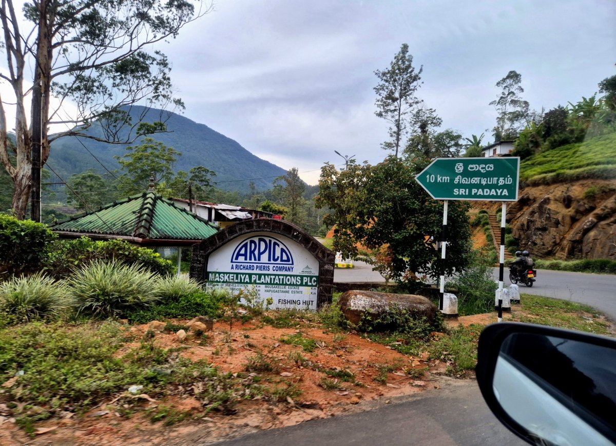 Po cestě do Nallathanniye