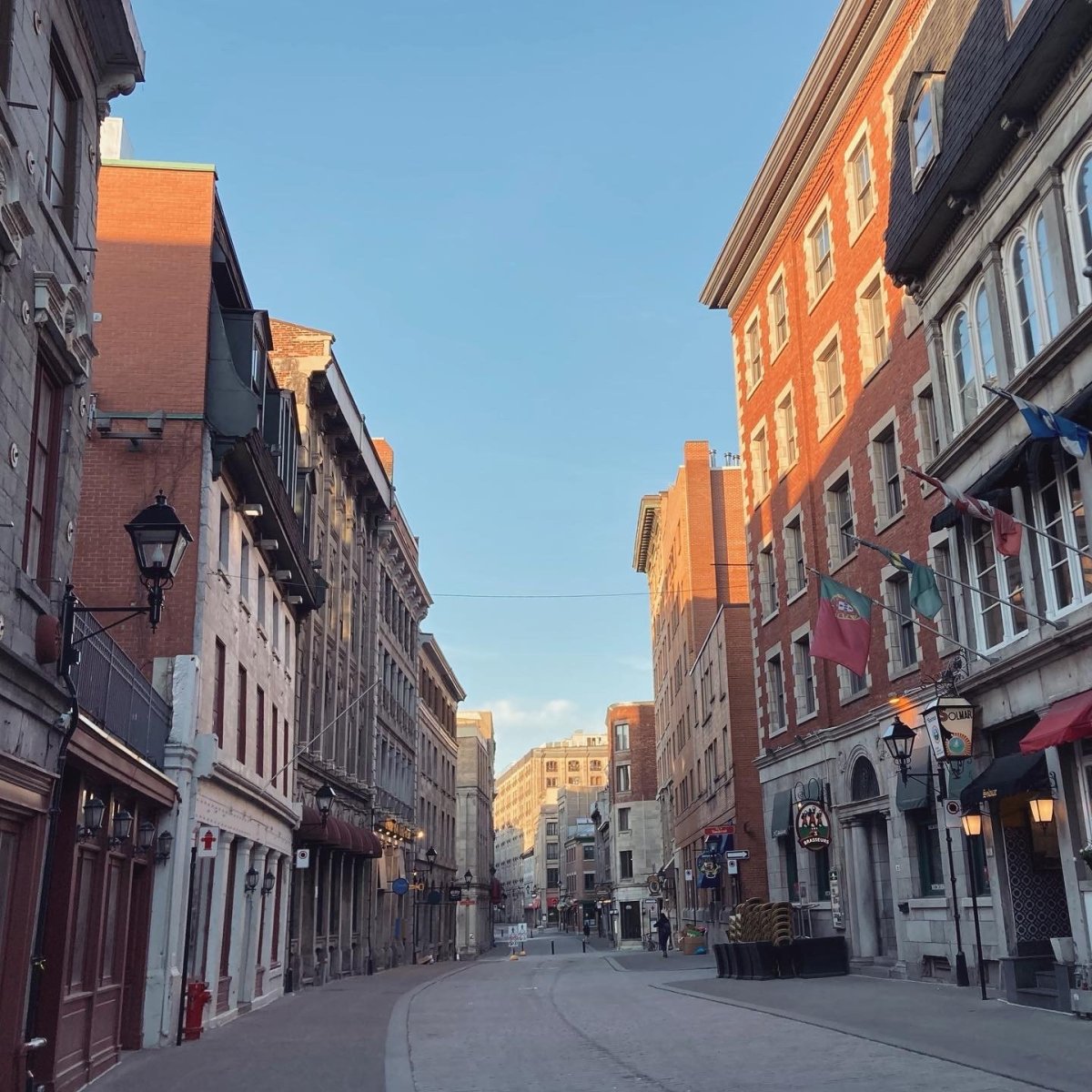 Vieux Montréal za rozbřesku v asi půl sedmé ráno (díky jetlagu)