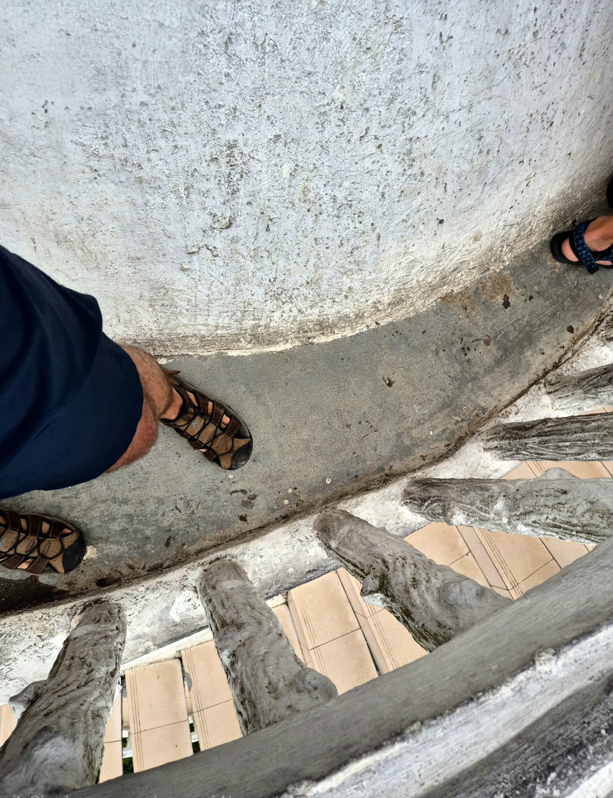 Ambuluwawa Tower - cesta se zužuje