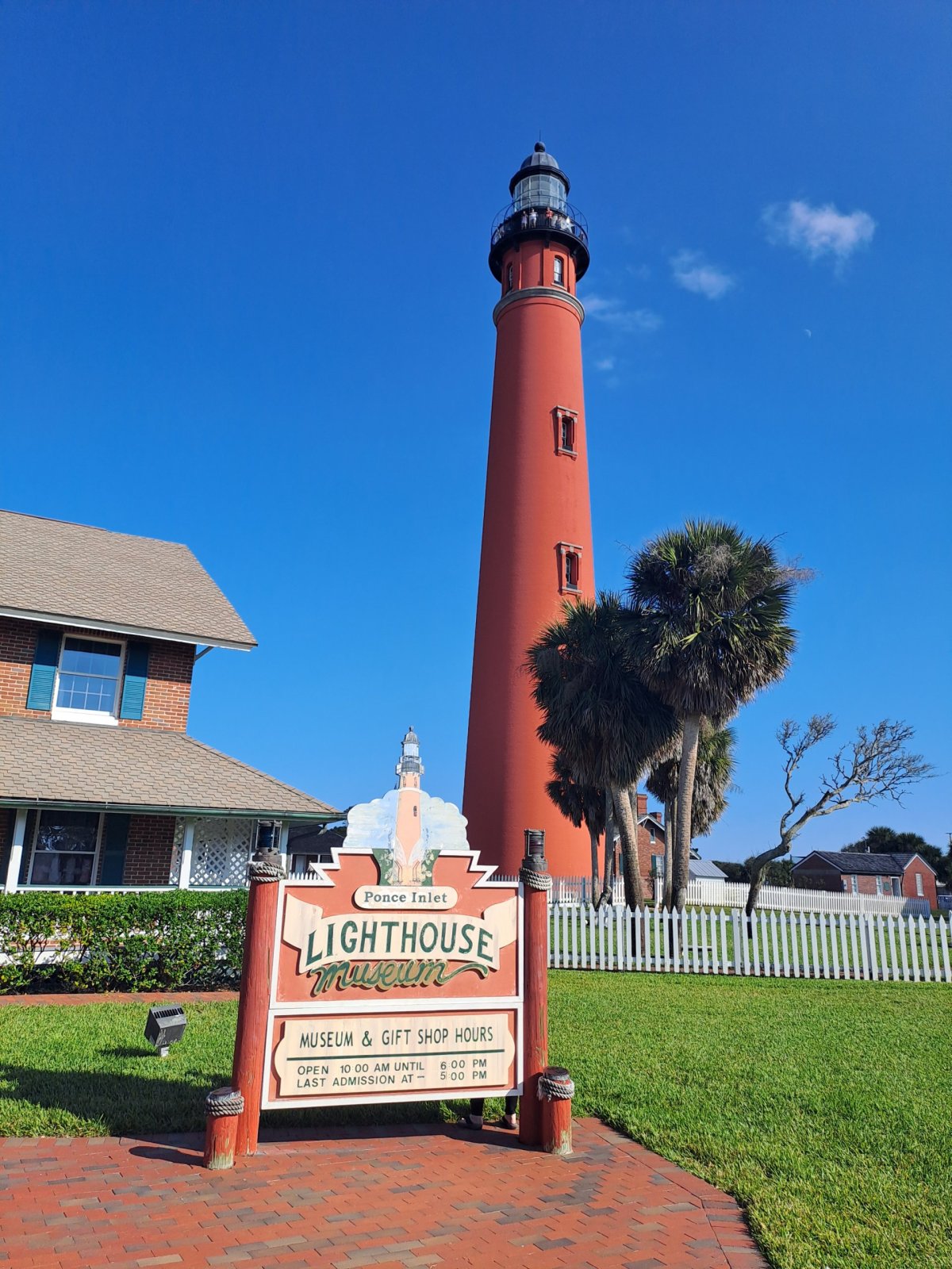 Ponce de Leon Inlet Lighthouse