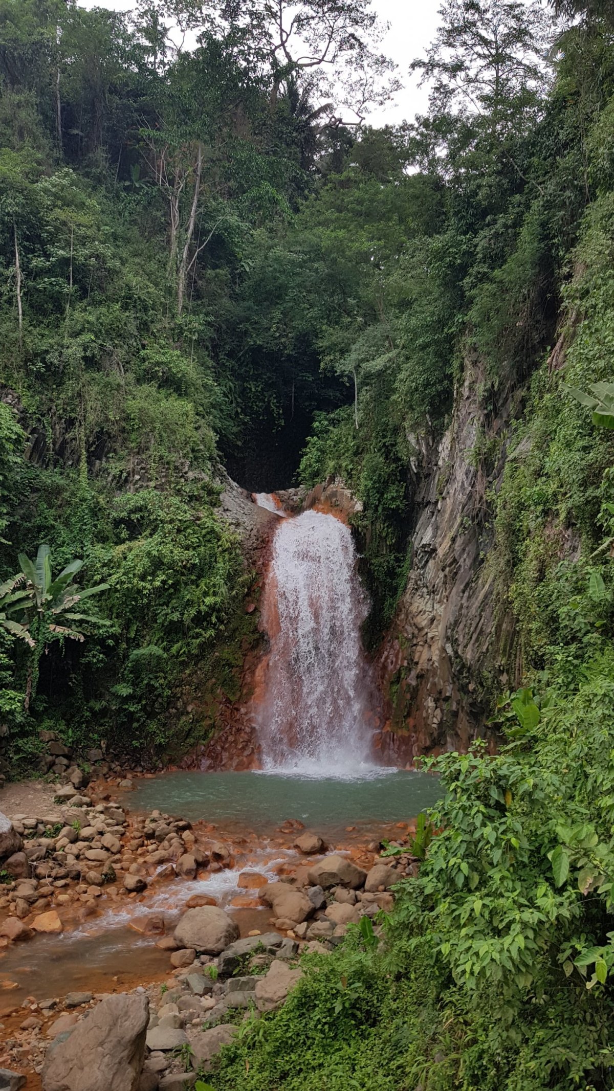 Pulang Bato falls, Negros