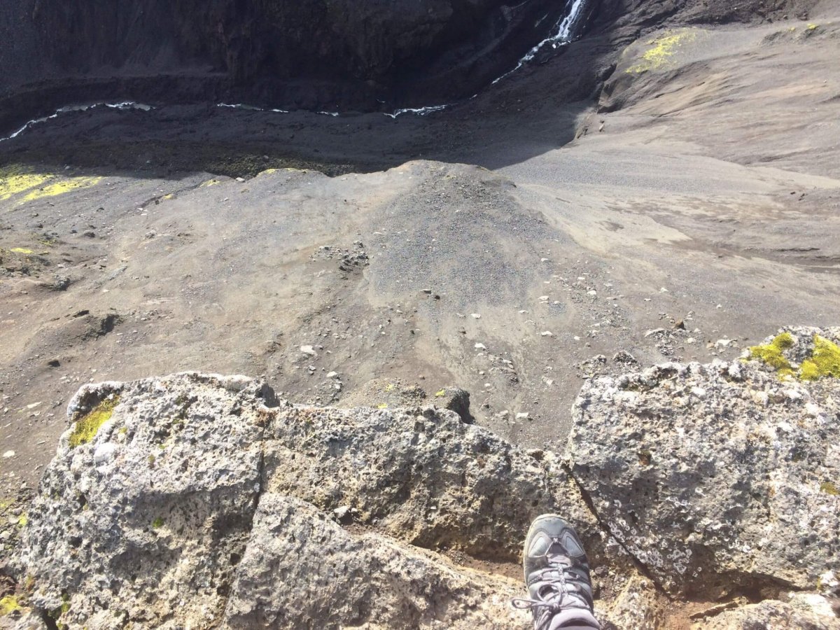 Další vysoký sráz