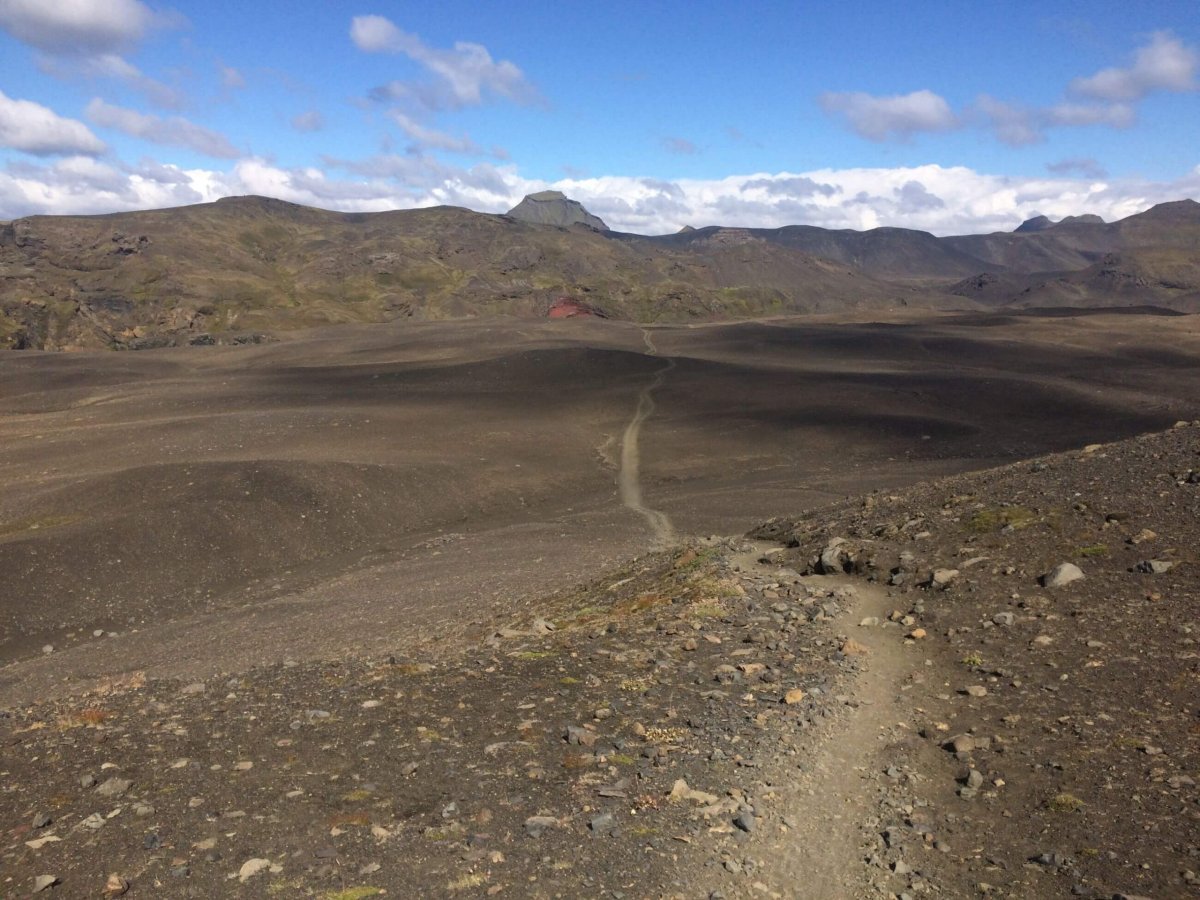 Krajina lehce připomínající poušť
