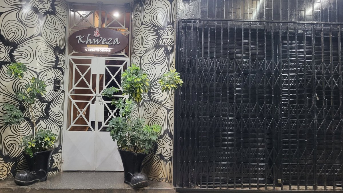 Hostel Khweza
