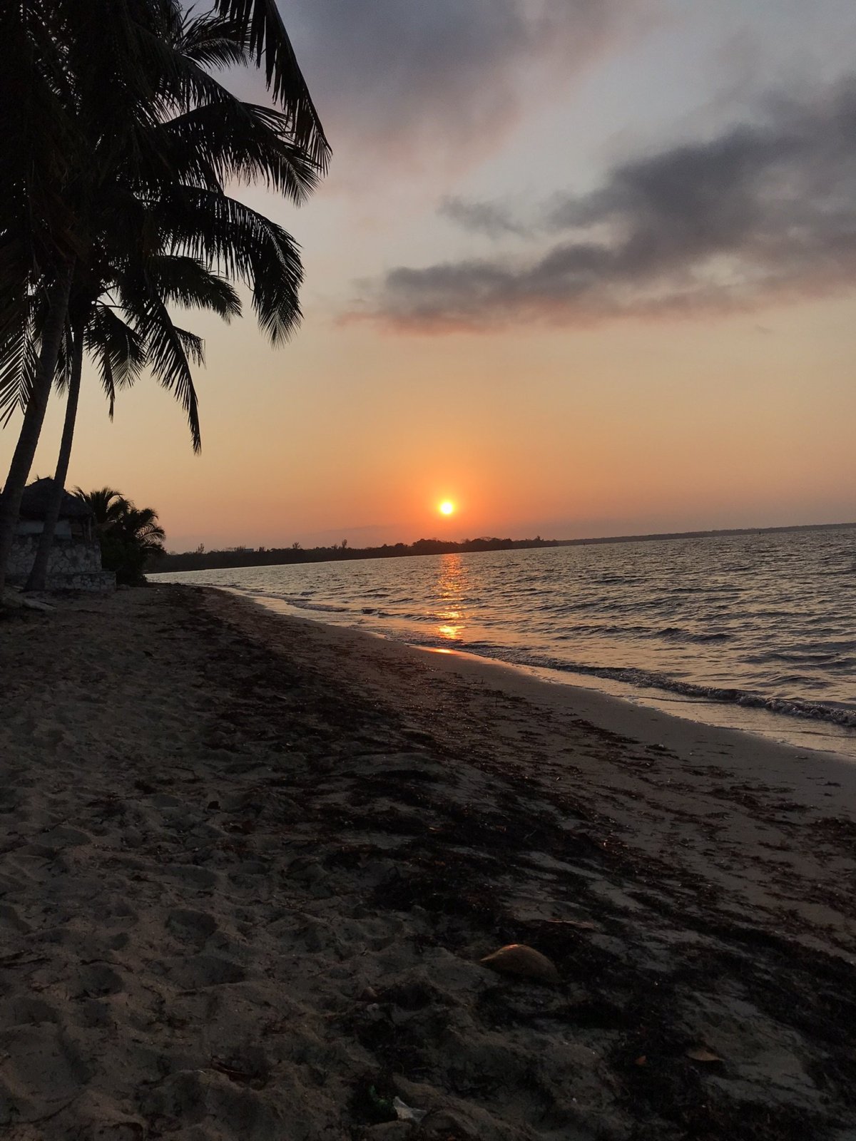 Tak jsme se rozhodli to zkusit jinak a další den jsme vyrazili hned po východu slunce. A najednou jsme si na pokoj spokojeně odn