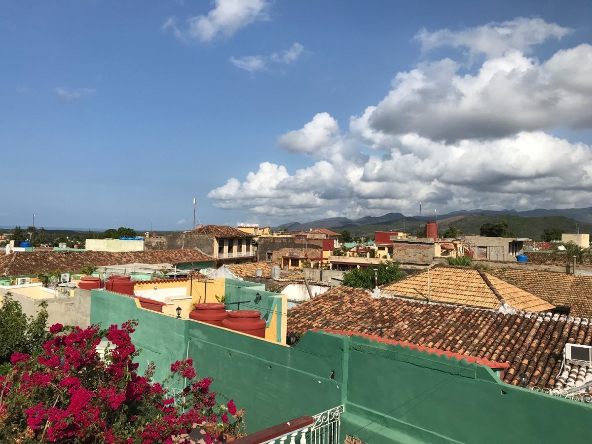 Štěstí nám přálo a my si náhodou vybrali krásný mezonetový pokoj s tímto nádherným výhledem. Taky jsme tu poznali jednu moc milo