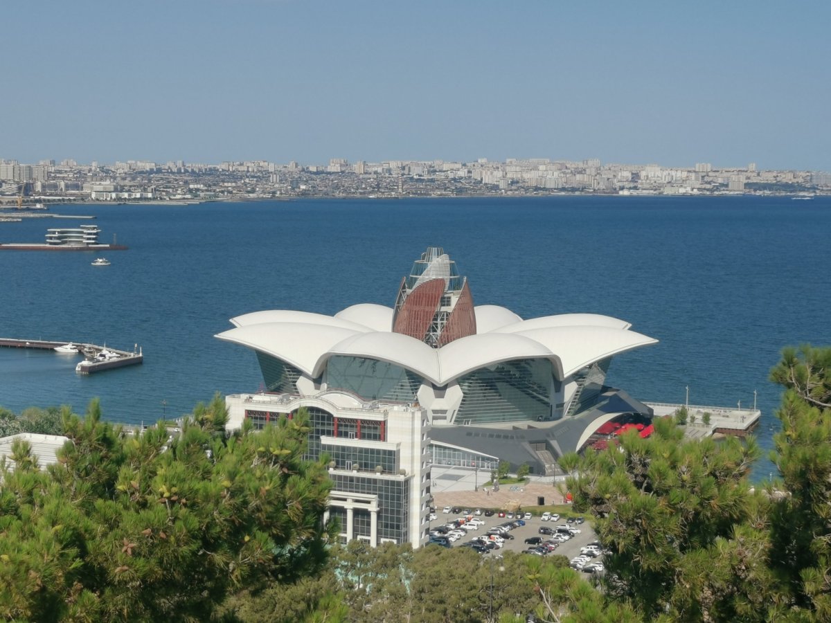 Baku - Deniz mall